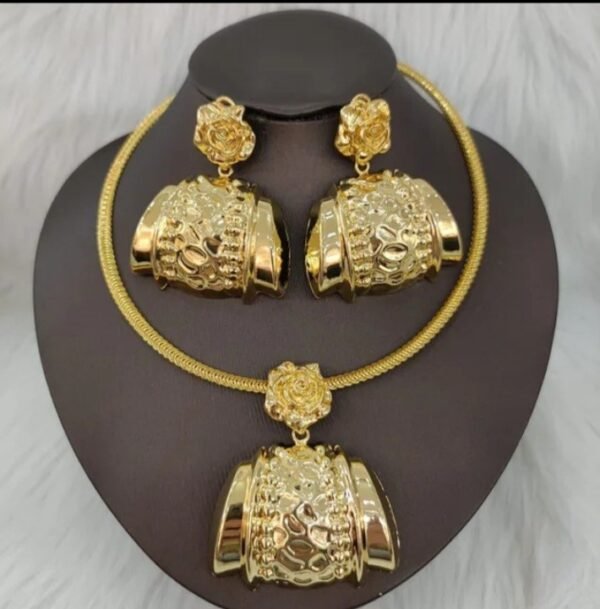 Dubai jewelries sets for women,  Necklace for wedding and any event